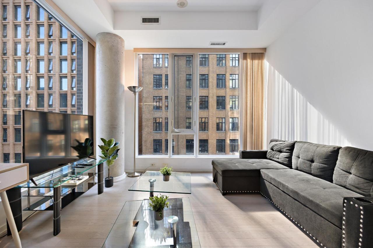 Modern Condo In The Heart Of Downtown Toronto Exterior photo